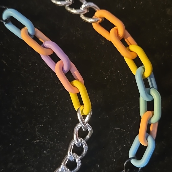 Multicolor Chain Necklace - Picture 8 of 10